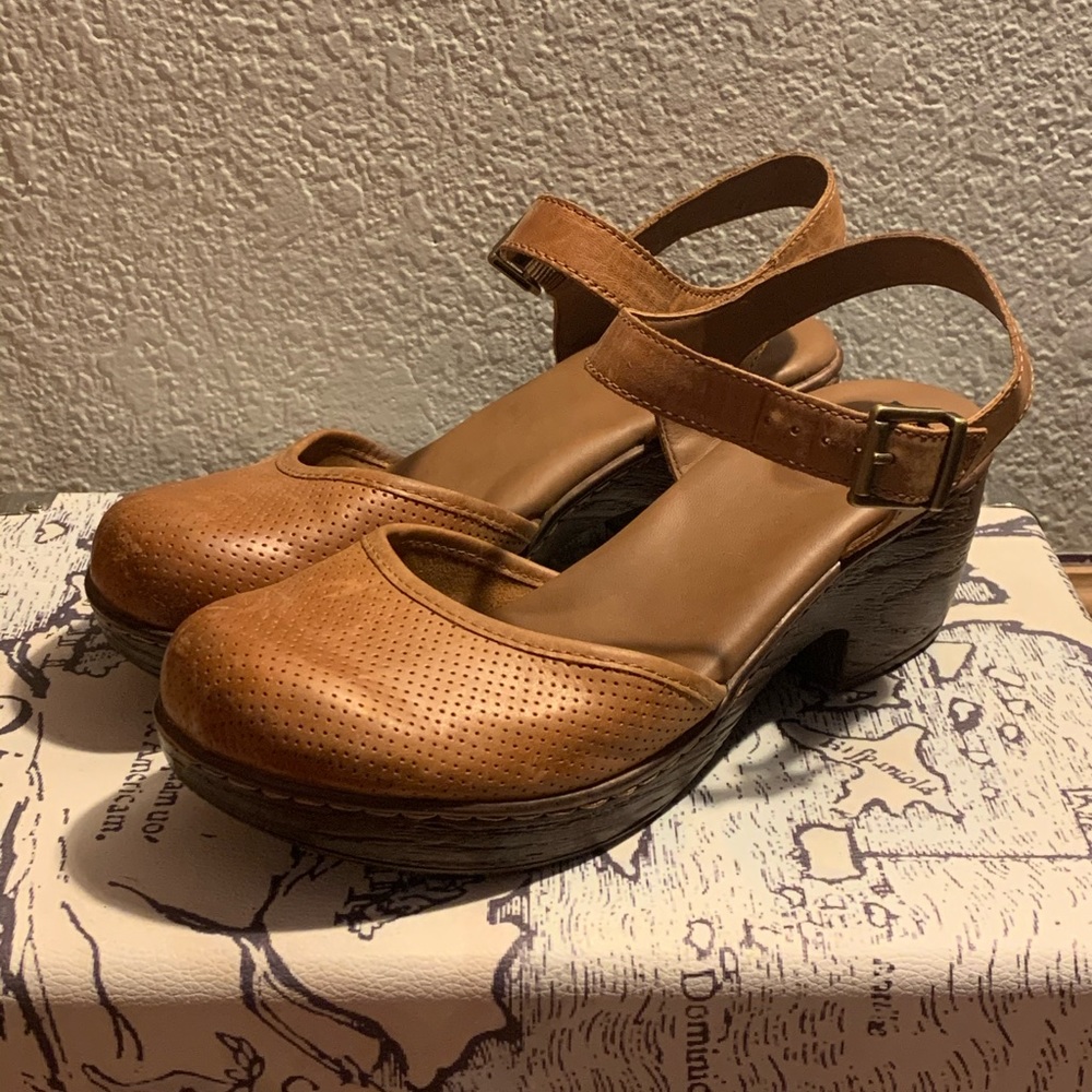 Tan Leather Mary-Jane Clogs